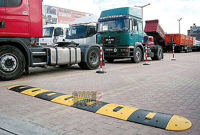 30kmh speed bumps in truck parking